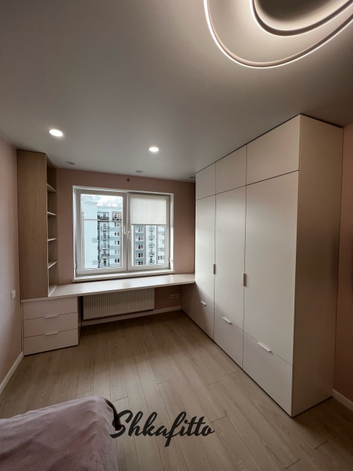 Угловой шкаф в детскую